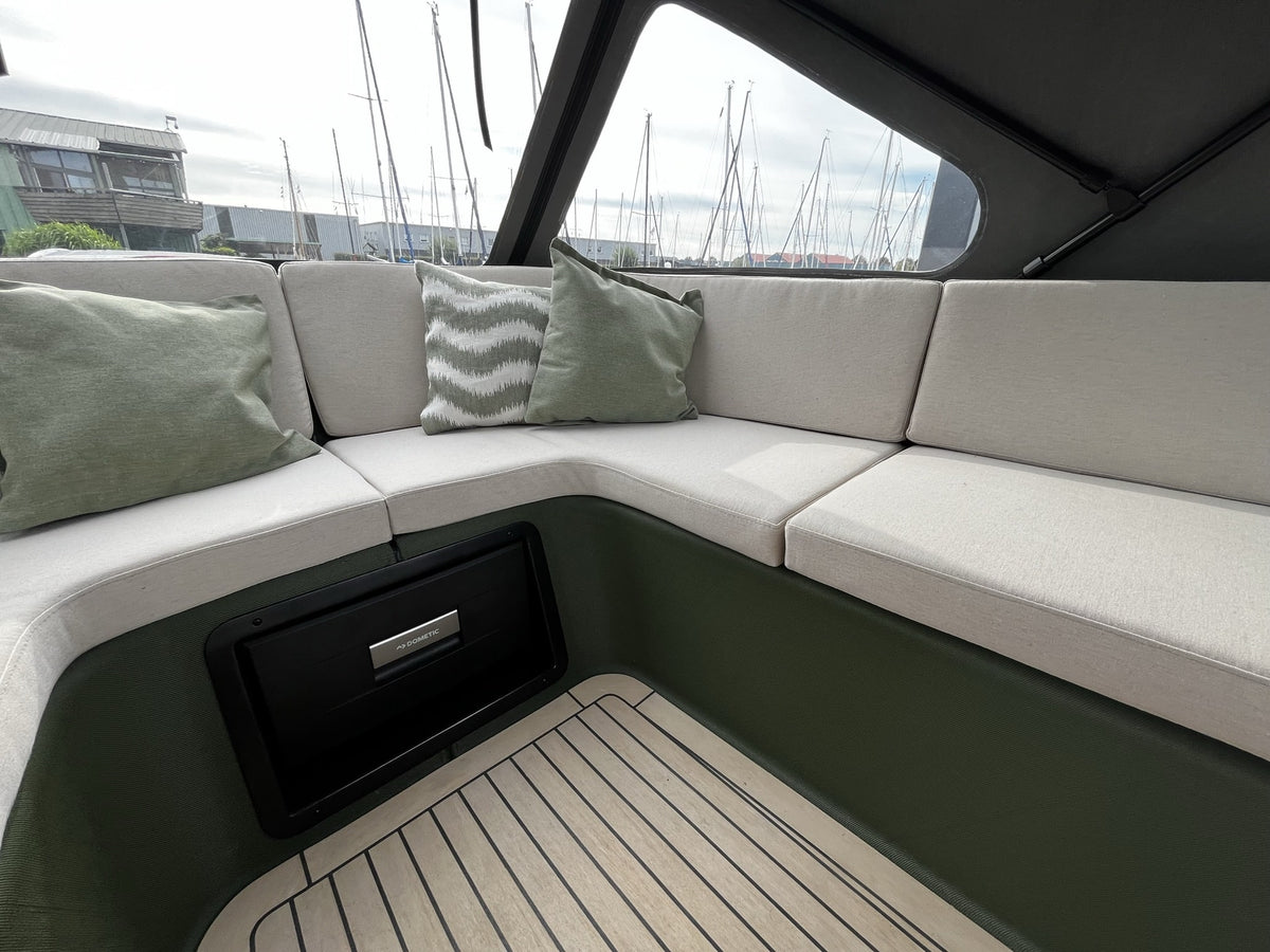 Comfortable round sit IMPACD 570 olivegreen